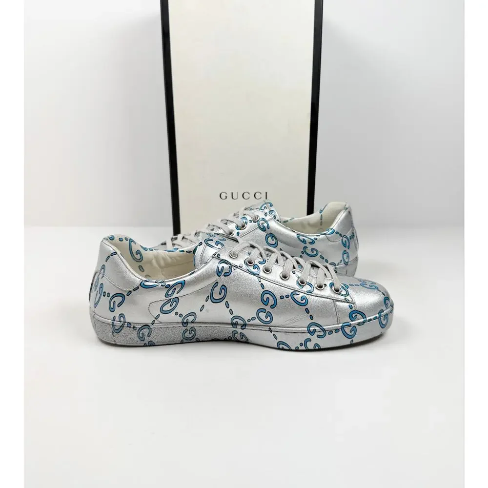 Gucci size 10